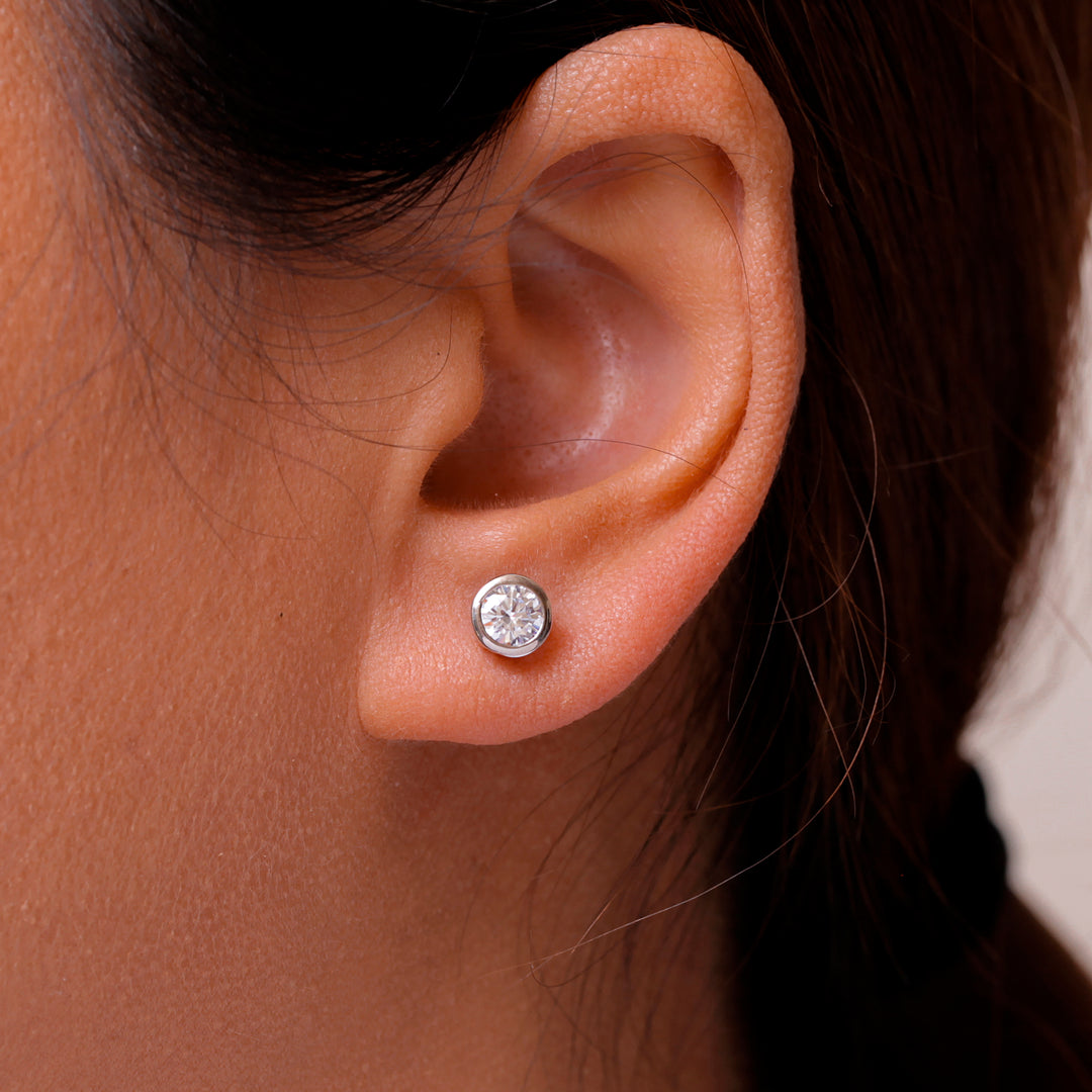 925 Sterling Silver Cubic Zirconia Bezel-Set Earrings, CZ Silver Bezel Studs Earrings,&nbsp; Bezel Earrings For Gift, Hypoallergenic Bezel Studs, Classic Bezel Stud Earrings
