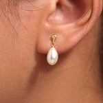 Load image into Gallery viewer, 925 Sterling Silver Pearl Drop Earrings, Gold Pleated Pearl Earrings, Fresh Water Pearl Drop Earrings, Pearl Drop Earrings, Friction Back Dangle Earrings, Hypoallergenic Earrings
