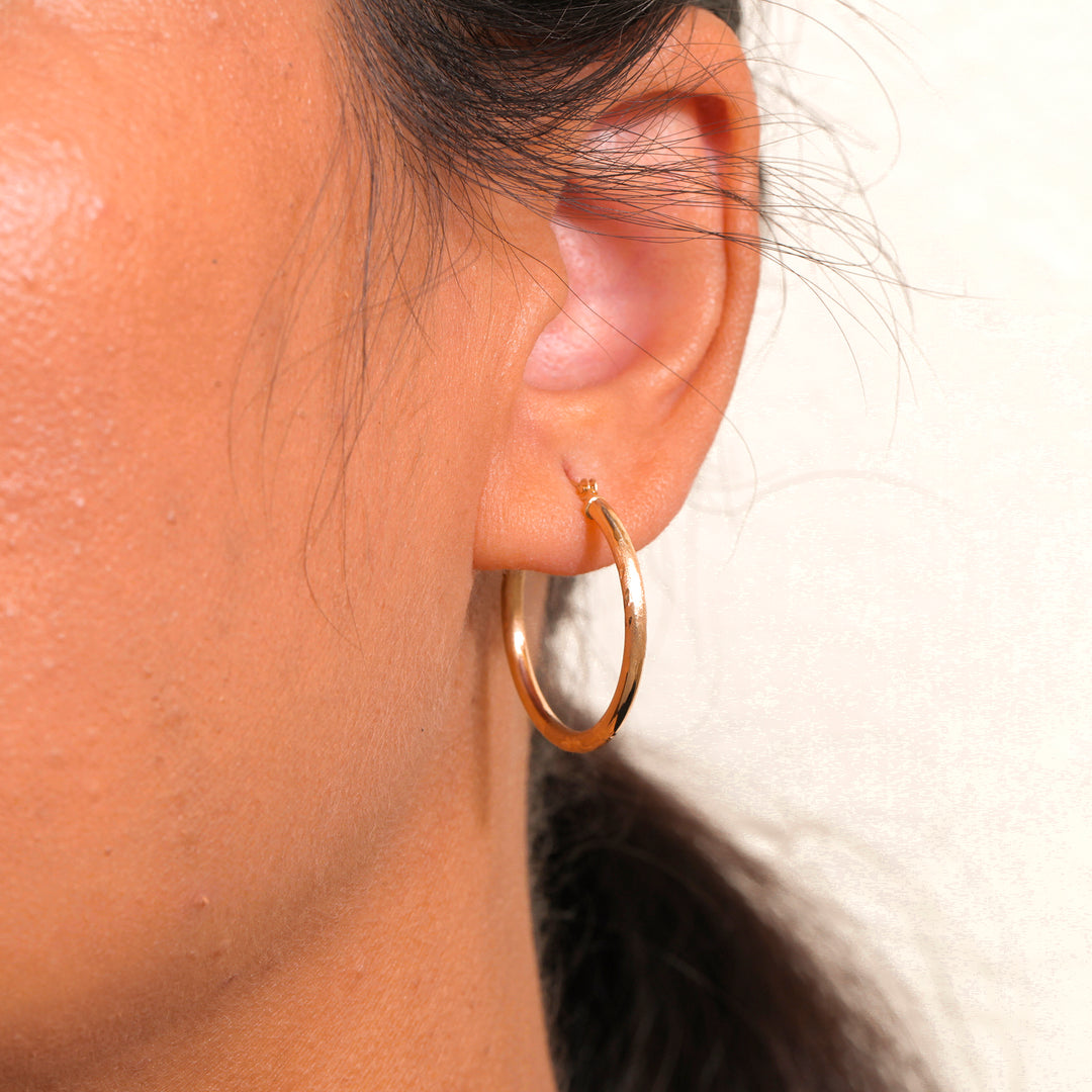 14K Yellow Gold 25mm Textured Tube Hoop Earrings
