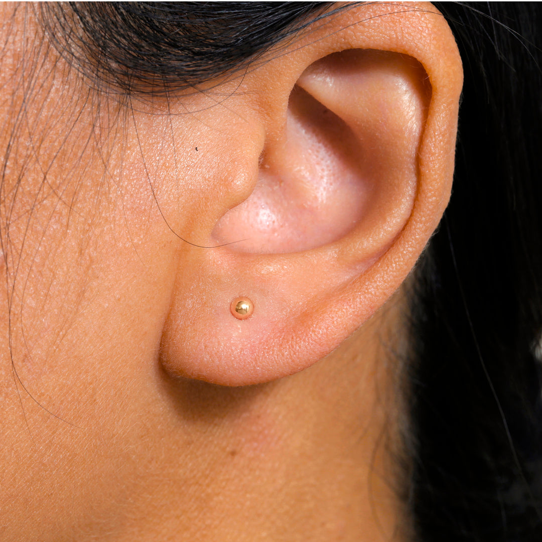 14K Yellow Gold Classy 3mm Ball Studs